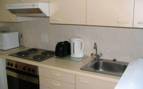 בלוברגסטראנד Blouberg Beachfront Accommodation מראה חיצוני תמונה
