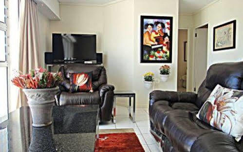 בלוברגסטראנד Blouberg Beachfront Accommodation מראה חיצוני תמונה