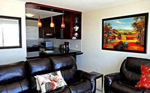 בלוברגסטראנד Blouberg Beachfront Accommodation מראה חיצוני תמונה